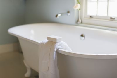 Bathtub Restoration in Denver County, CO