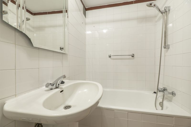 Porcelain Tub Resurfacing in Denver County, CO
